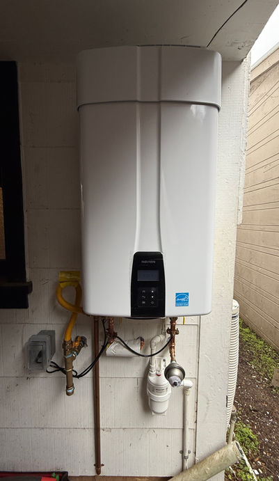 Redwood City – Navien 199k BTU Gas Tankless Water Heater Installation
